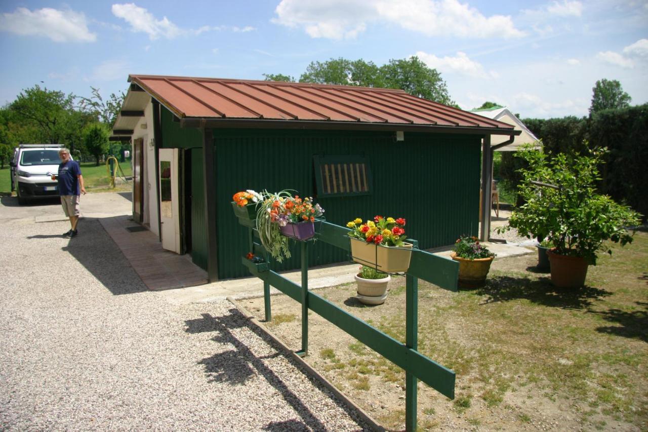Villa Lilli Ферара Екстериор снимка